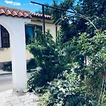 Bruno's House * بولا