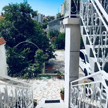 Bruno's House Апартаменты *