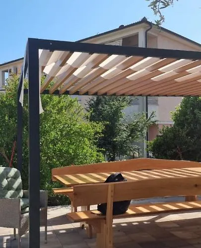 Bruno's House Apartment *