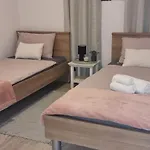 Bruno's House Apartman *